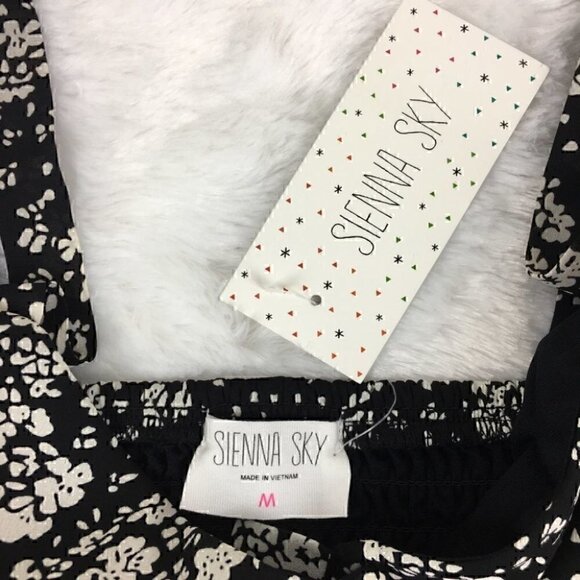 SIENNA SKY B&W Floral Crop  Top NWT - Picture 3 of 5
